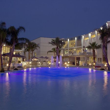 DubaiVillage Camposano Esterno foto
